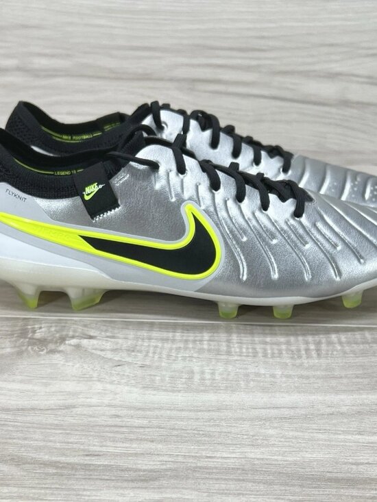 NIKE LEGEND 10 ELITE FG PRO SOCCER CLEATS METALLIC SILVER HF8980-001 Mad Voltage